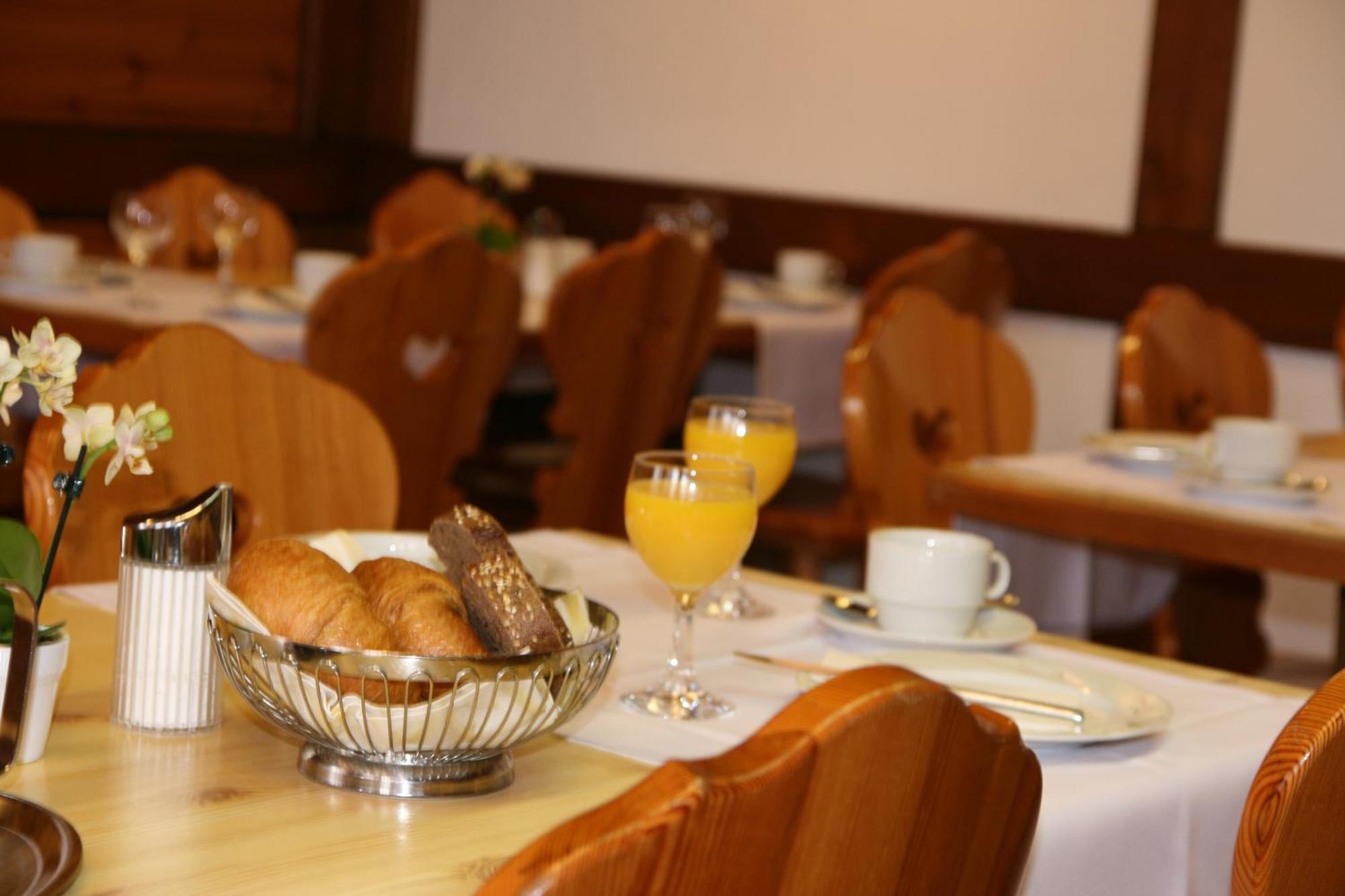 Hotel Glaernisch Hof هورغن المظهر الخارجي الصورة
