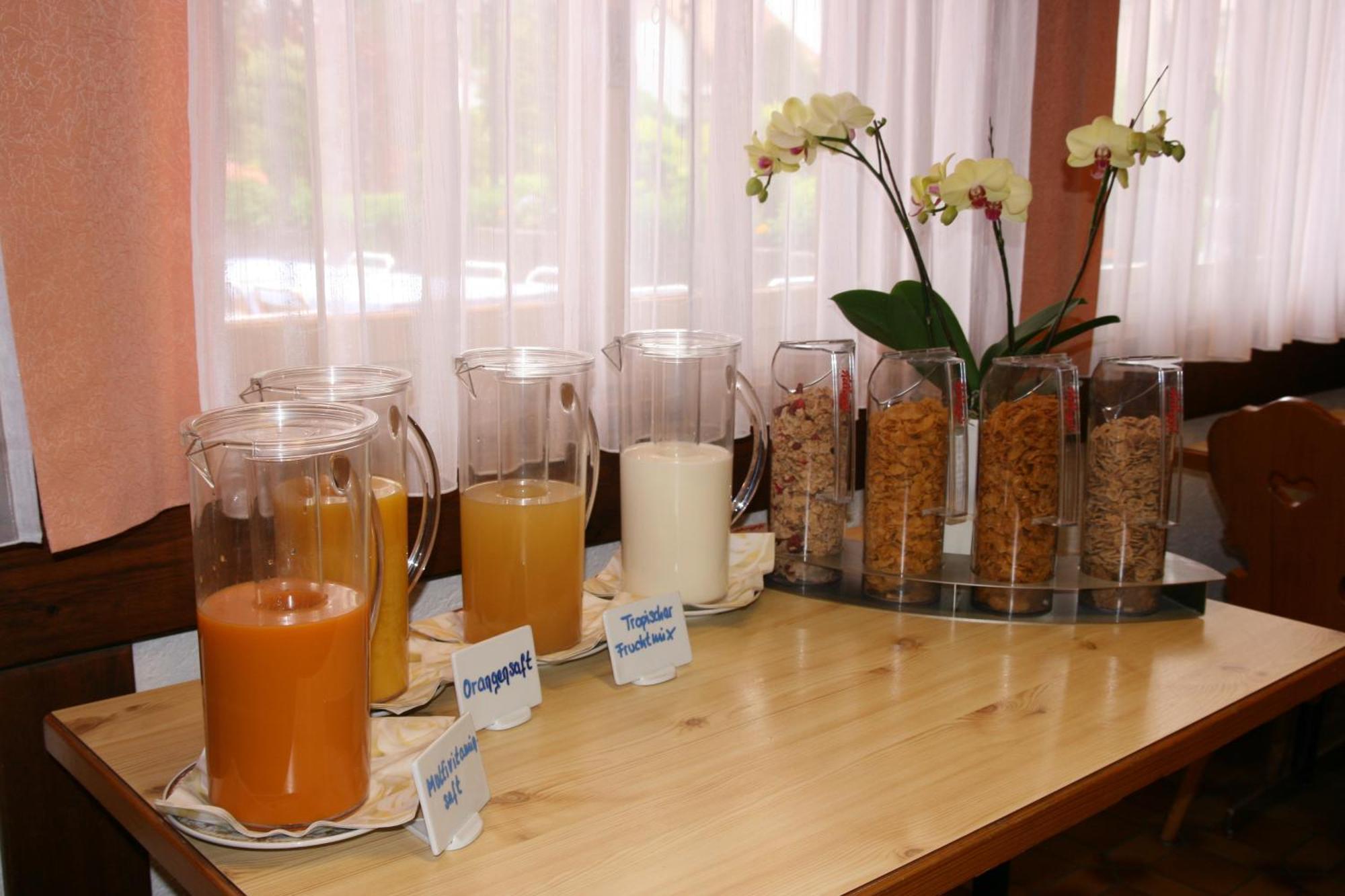 Hotel Glaernisch Hof هورغن المظهر الخارجي الصورة